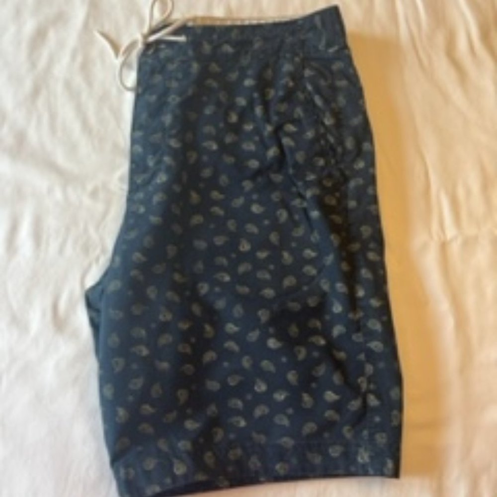 Men's Abercrombie & Fitch Paisely Shorts Size Medium - Picture 5 of 10